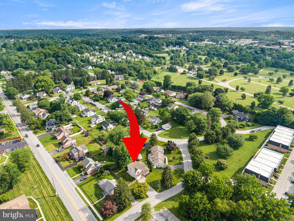 95 GREENVIEW DRIVE