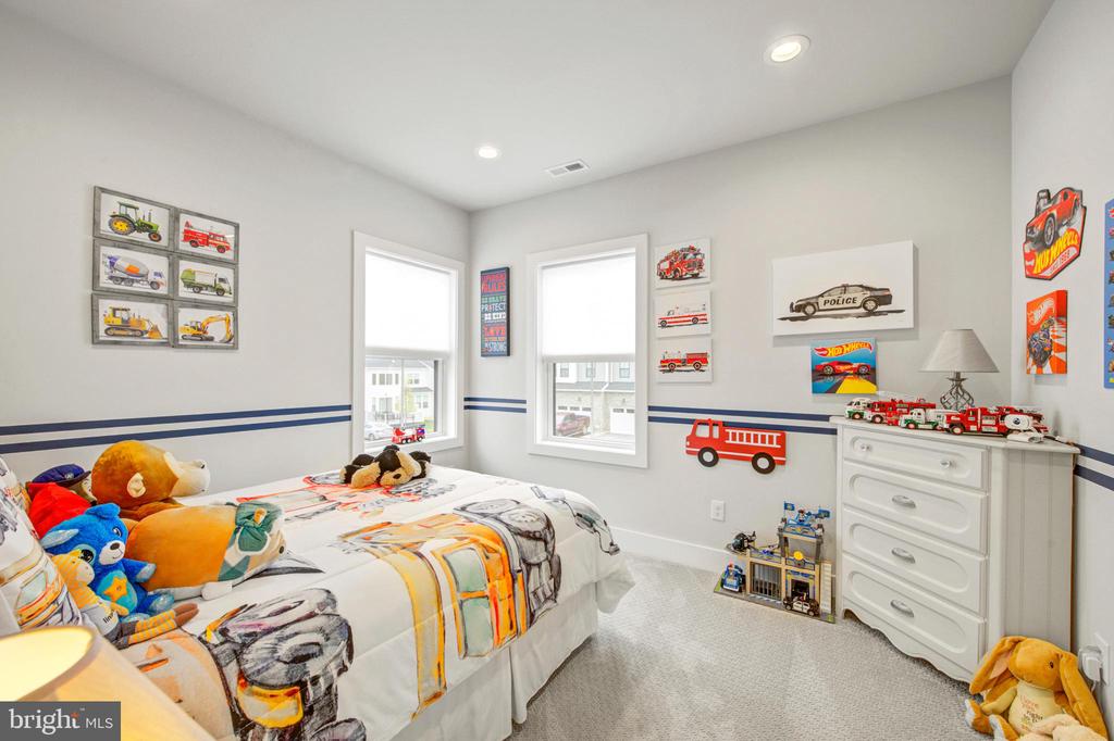 587 TRIFECTA ROAD