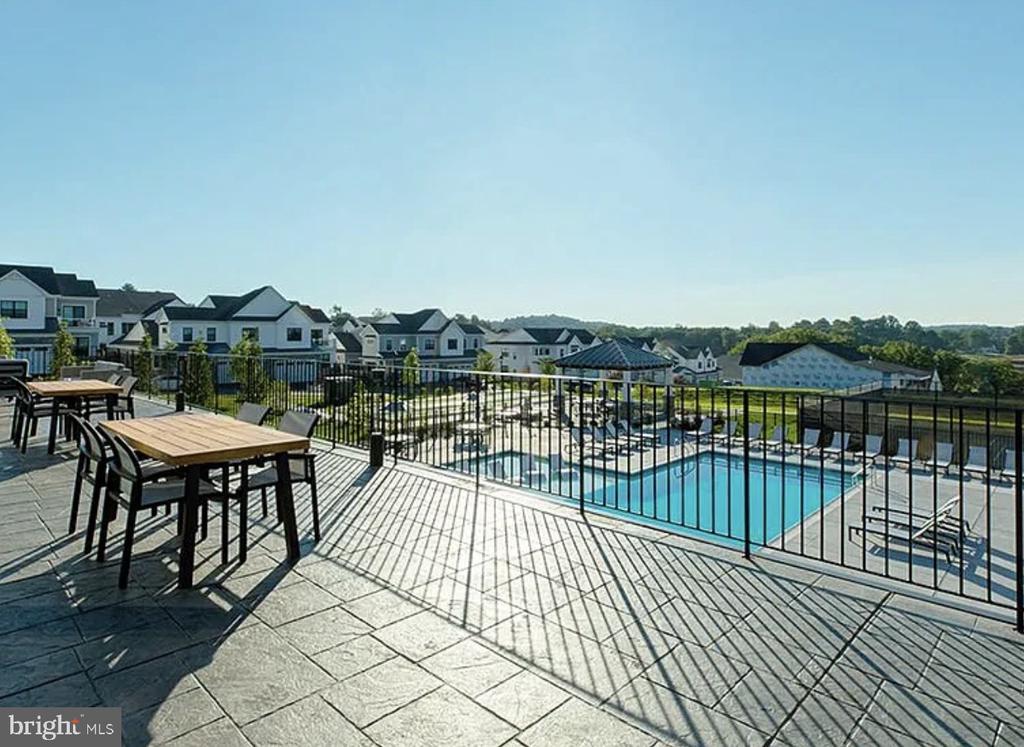 587 TRIFECTA ROAD