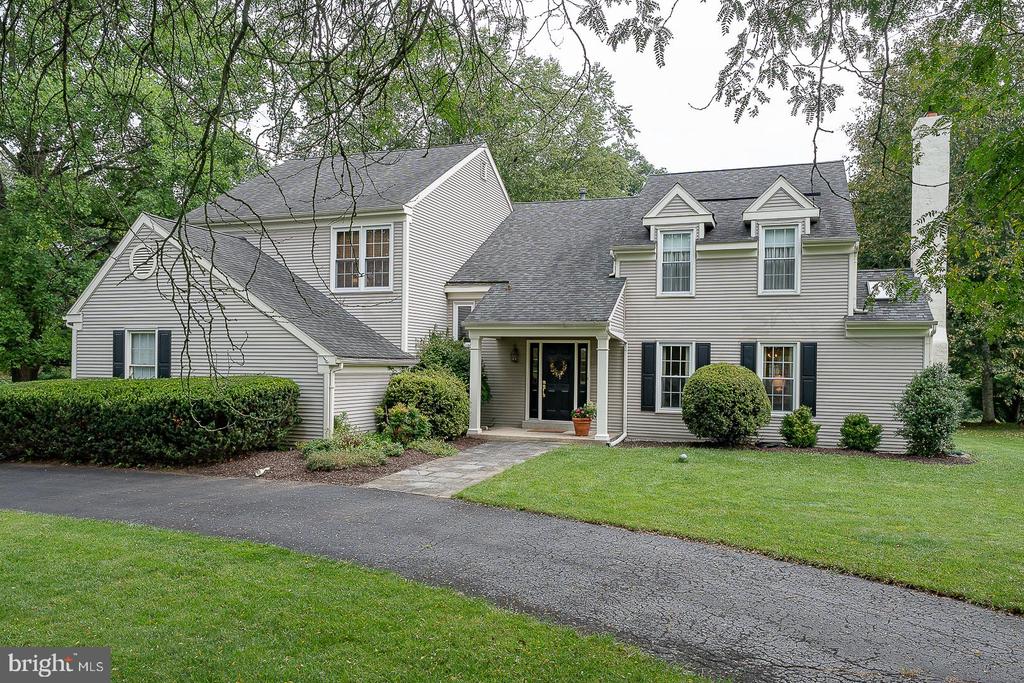 32 HERON HILL DRIVE