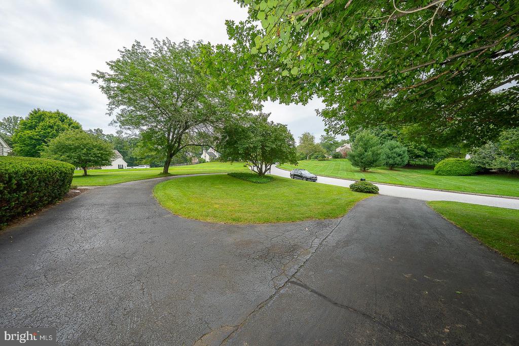 32 HERON HILL DRIVE