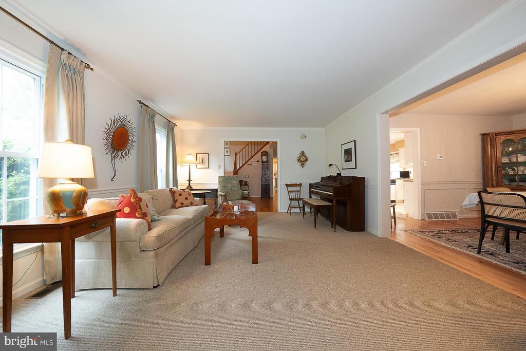 32 HERON HILL DRIVE