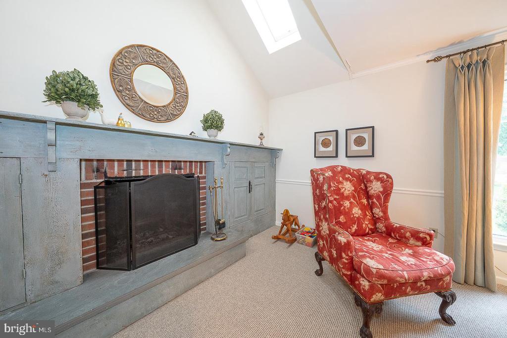 32 HERON HILL DRIVE