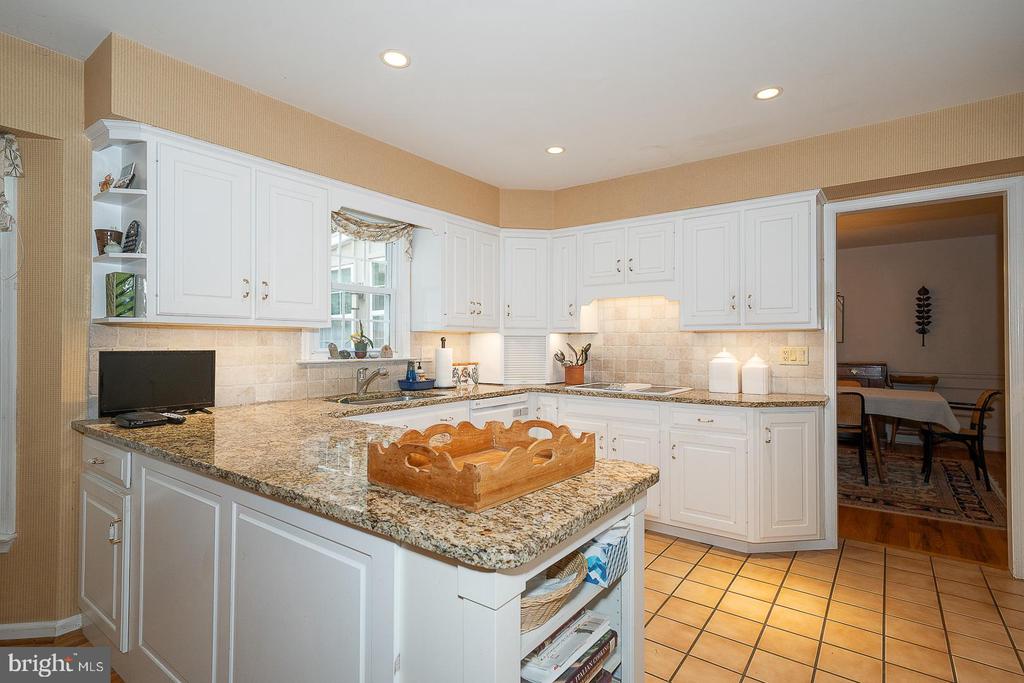 32 HERON HILL DRIVE