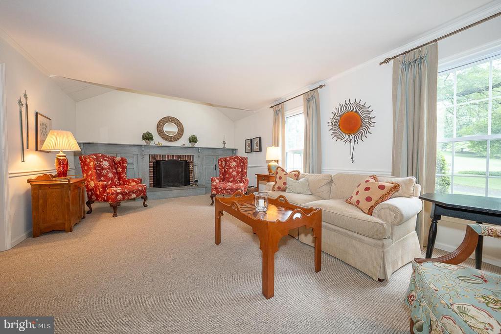 32 HERON HILL DRIVE