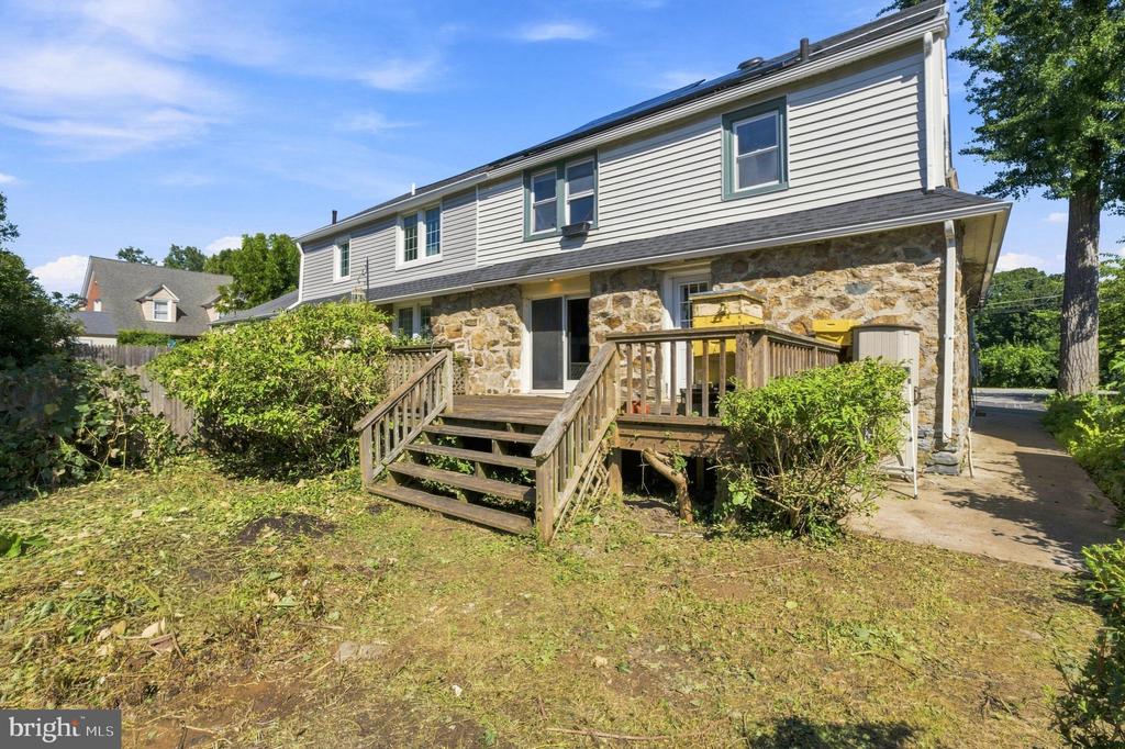 1117 OLD LANCASTER ROAD