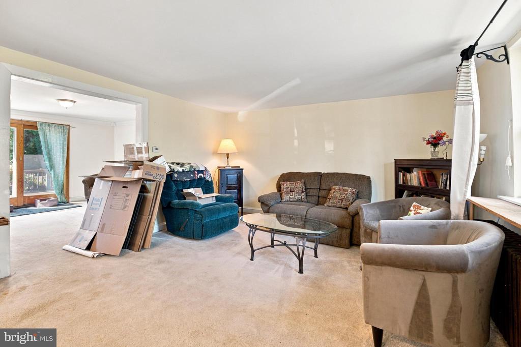 1117 OLD LANCASTER ROAD