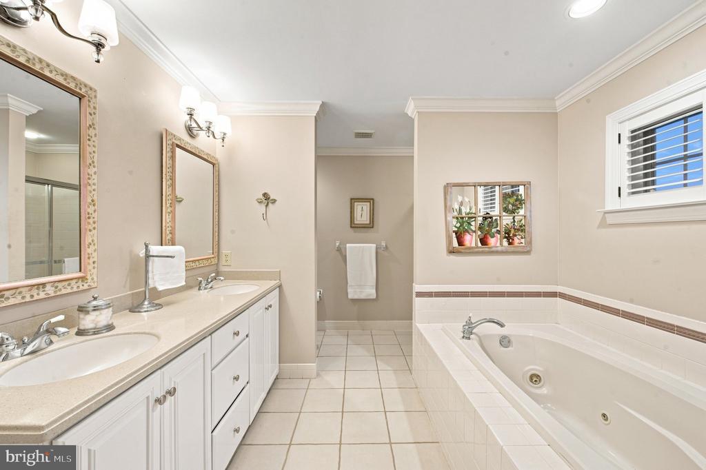 501 MAHONEY DRIVE