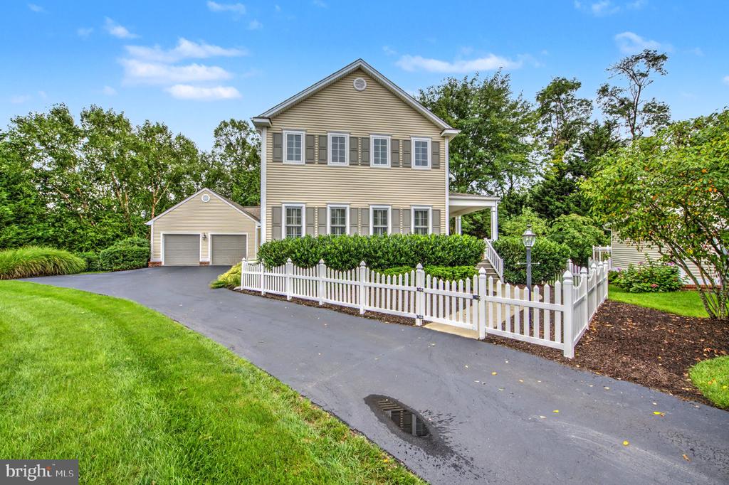501 MAHONEY DRIVE