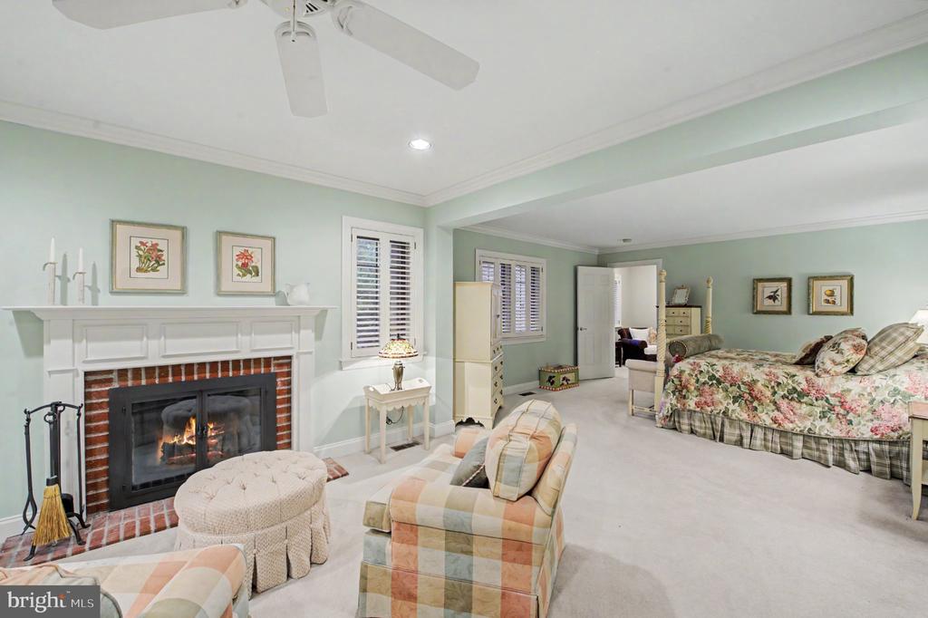 501 MAHONEY DRIVE