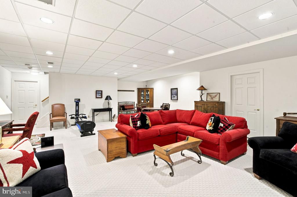 501 MAHONEY DRIVE