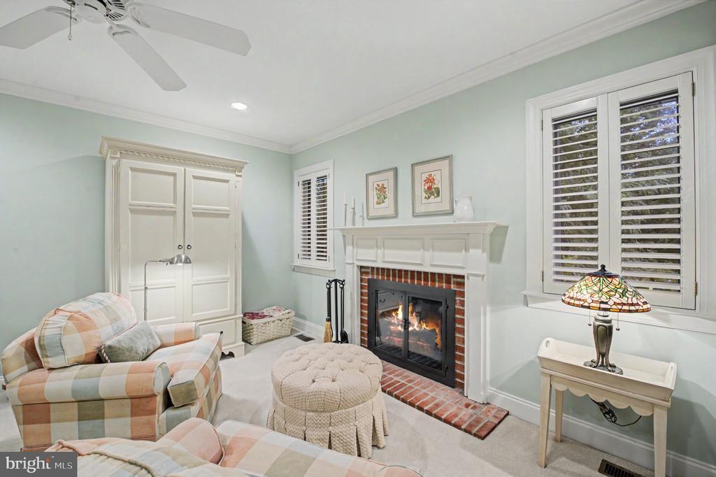 501 MAHONEY DRIVE