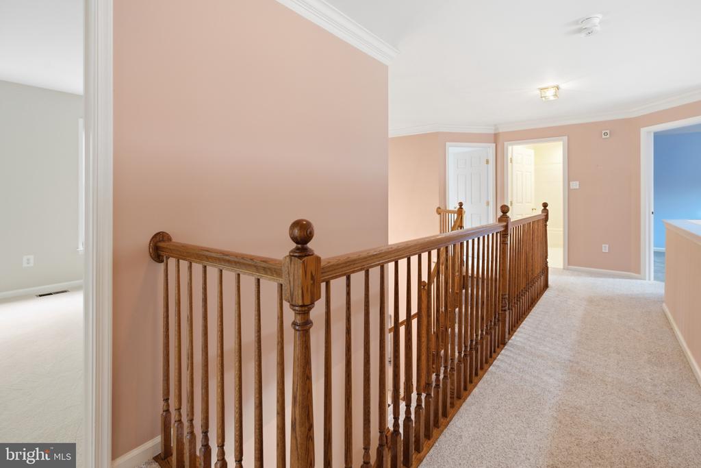 1222 INDIAN TRAIL DRIVE