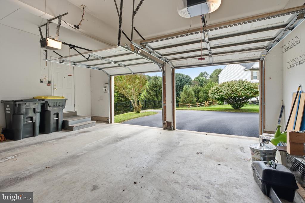 1222 INDIAN TRAIL DRIVE