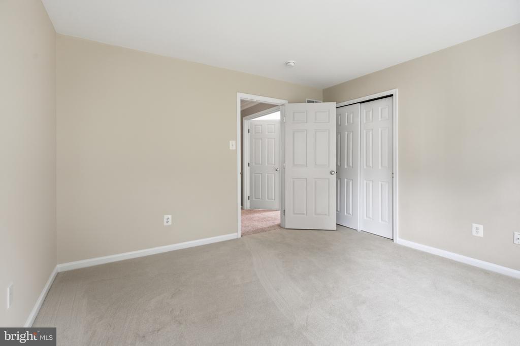 1222 INDIAN TRAIL DRIVE
