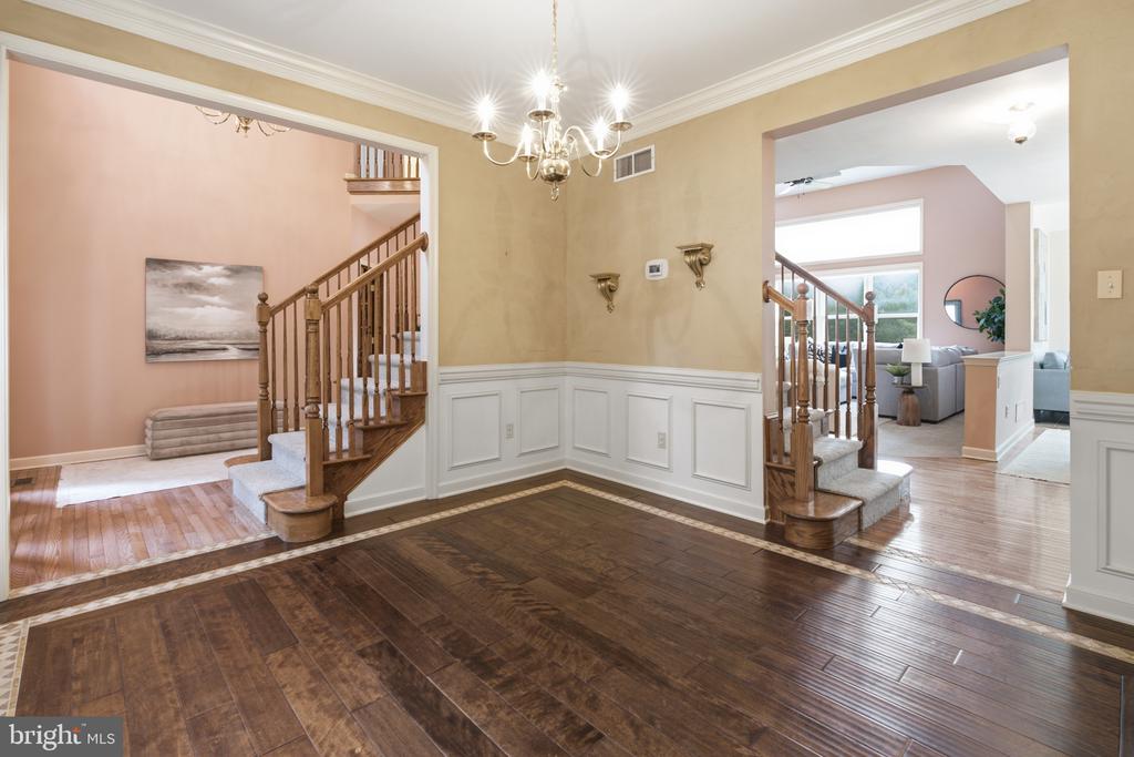 1222 INDIAN TRAIL DRIVE