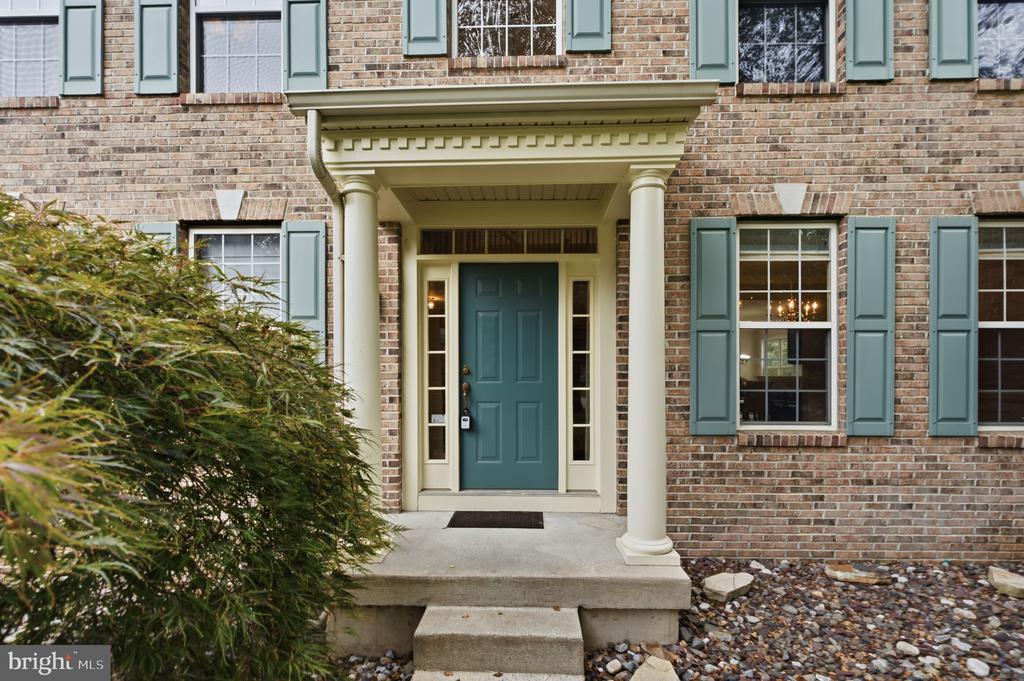 1222 INDIAN TRAIL DRIVE