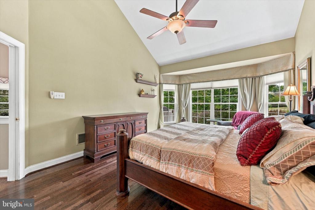 20 OAKBROOK COURT