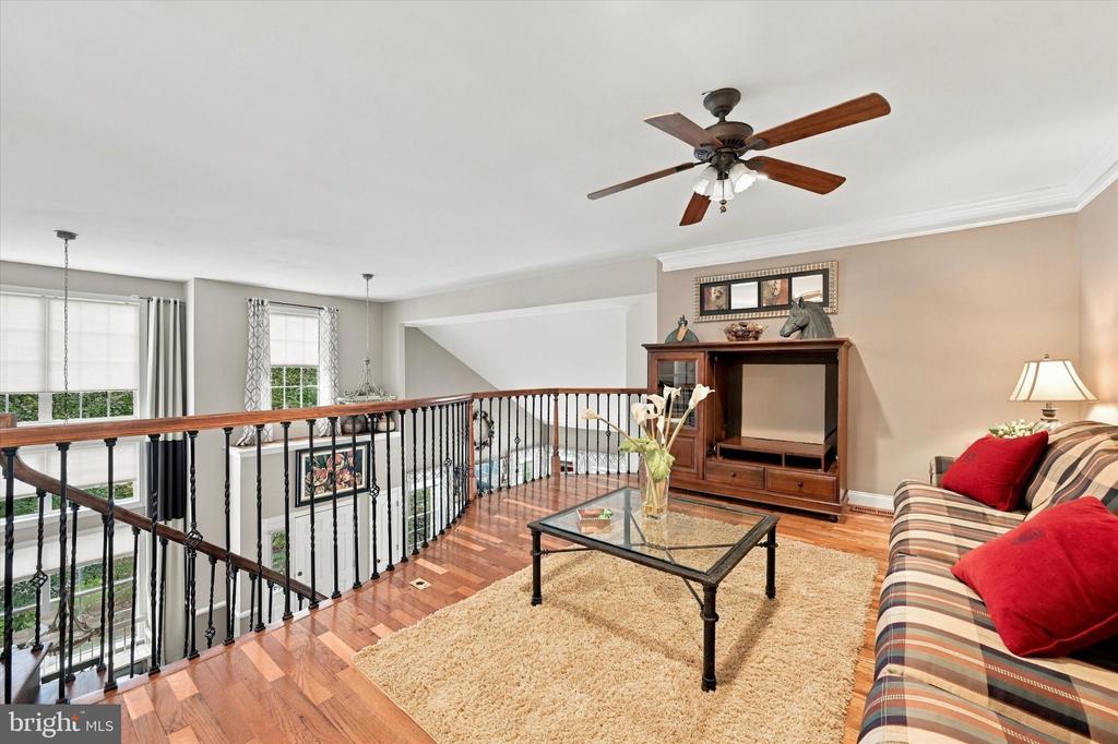 20 OAKBROOK COURT