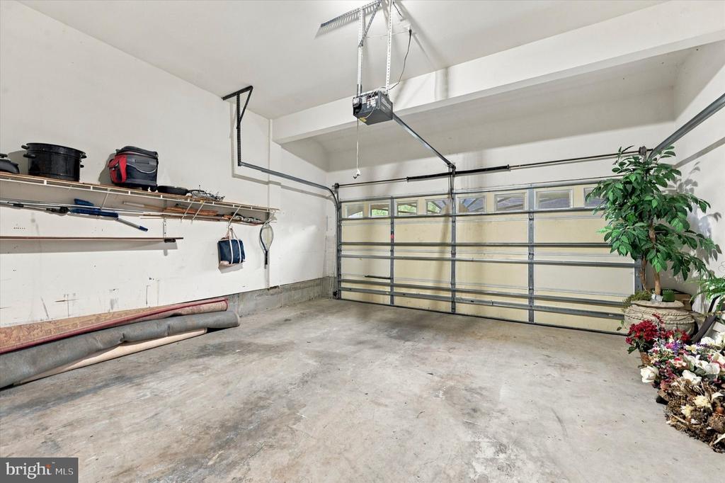20 OAKBROOK COURT