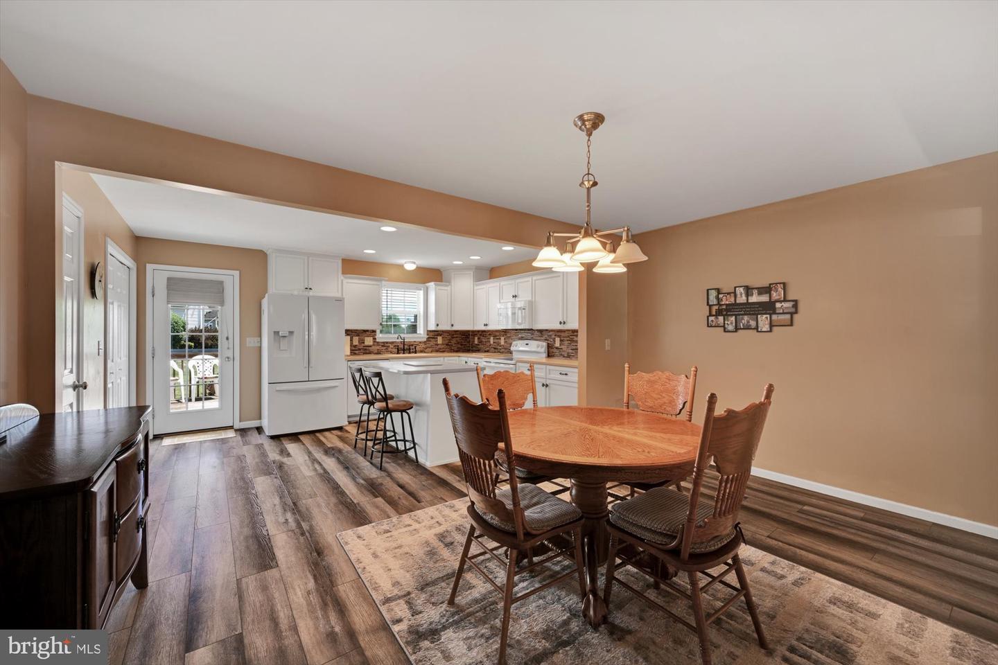 1955 Preserve Ln