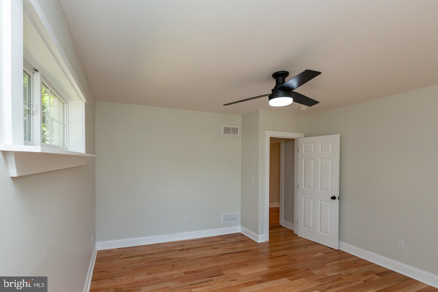 1215 Edgewood Rd