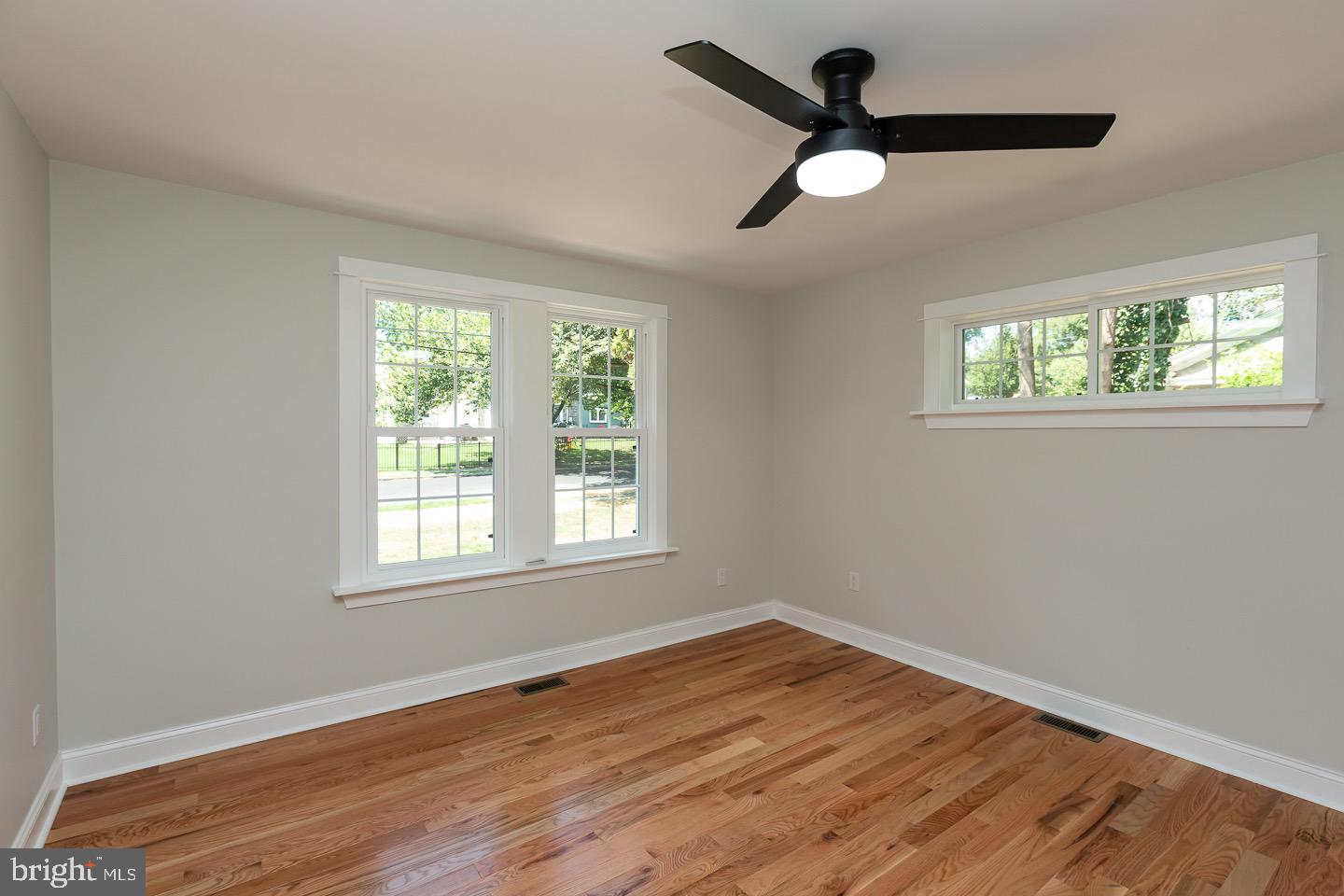 1215 Edgewood Rd