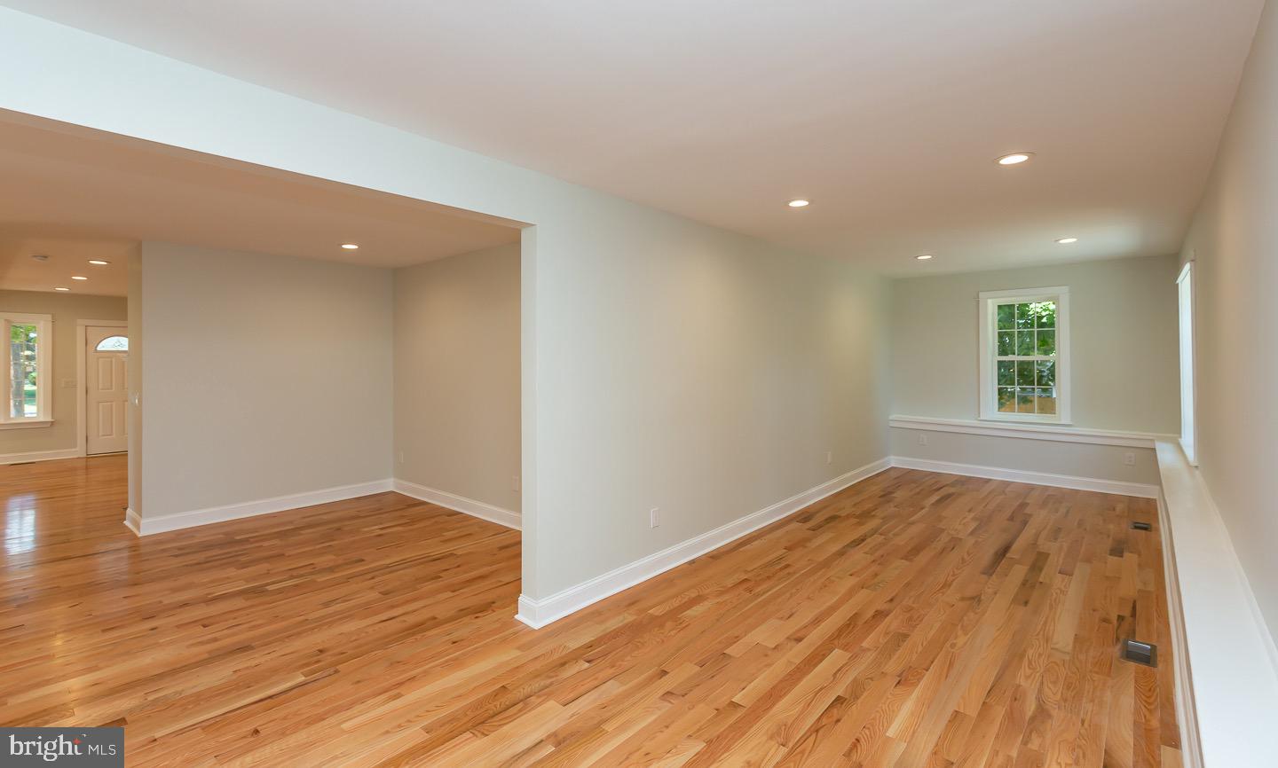 1215 Edgewood Rd