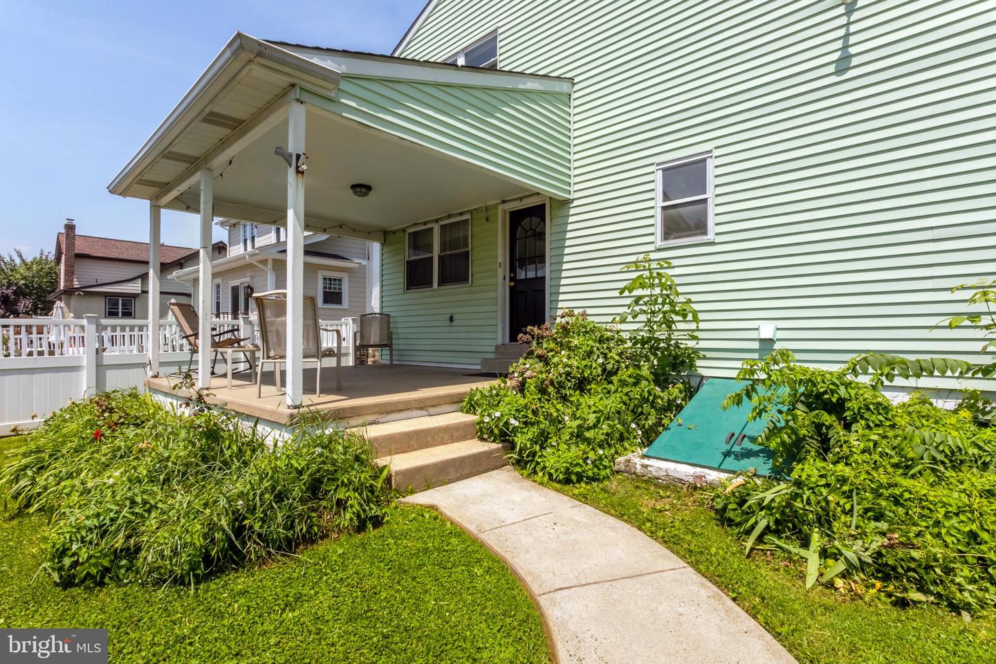 29 Strathmore Rd