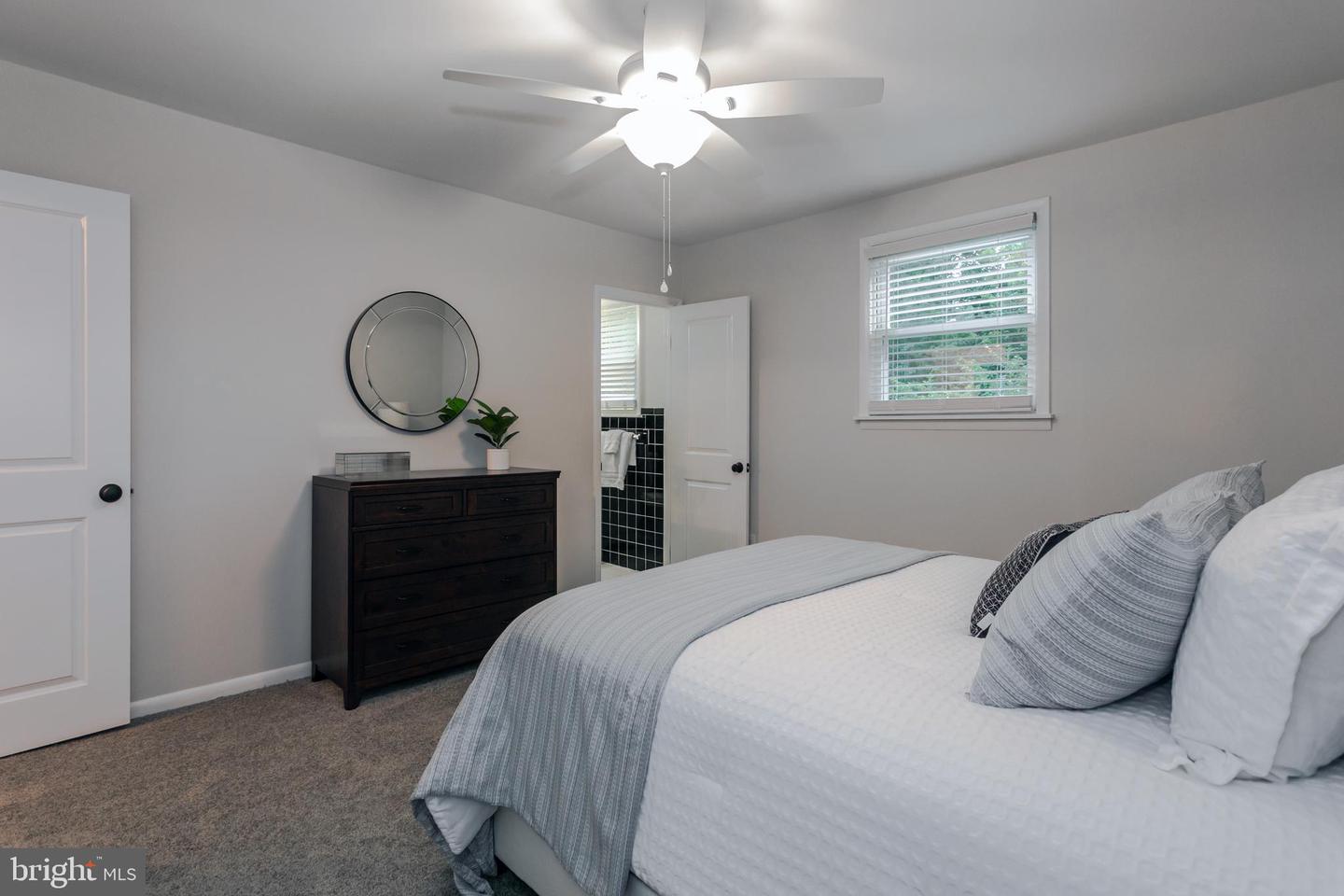 2217 Winding Way