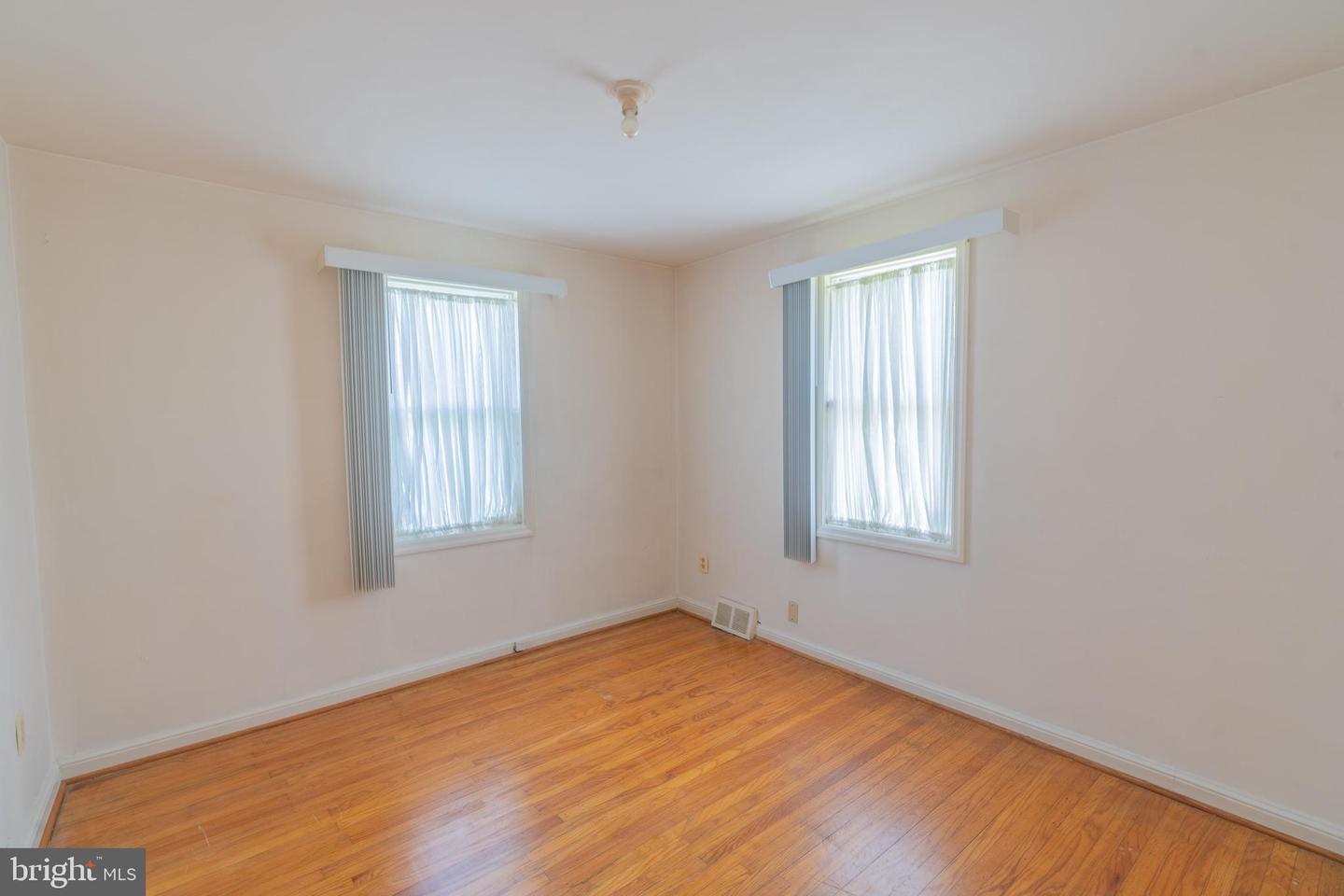 115 Locust St