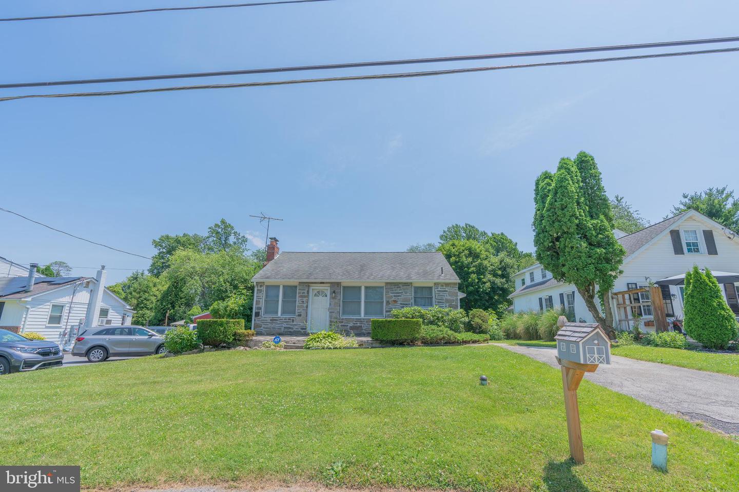 115 Locust St