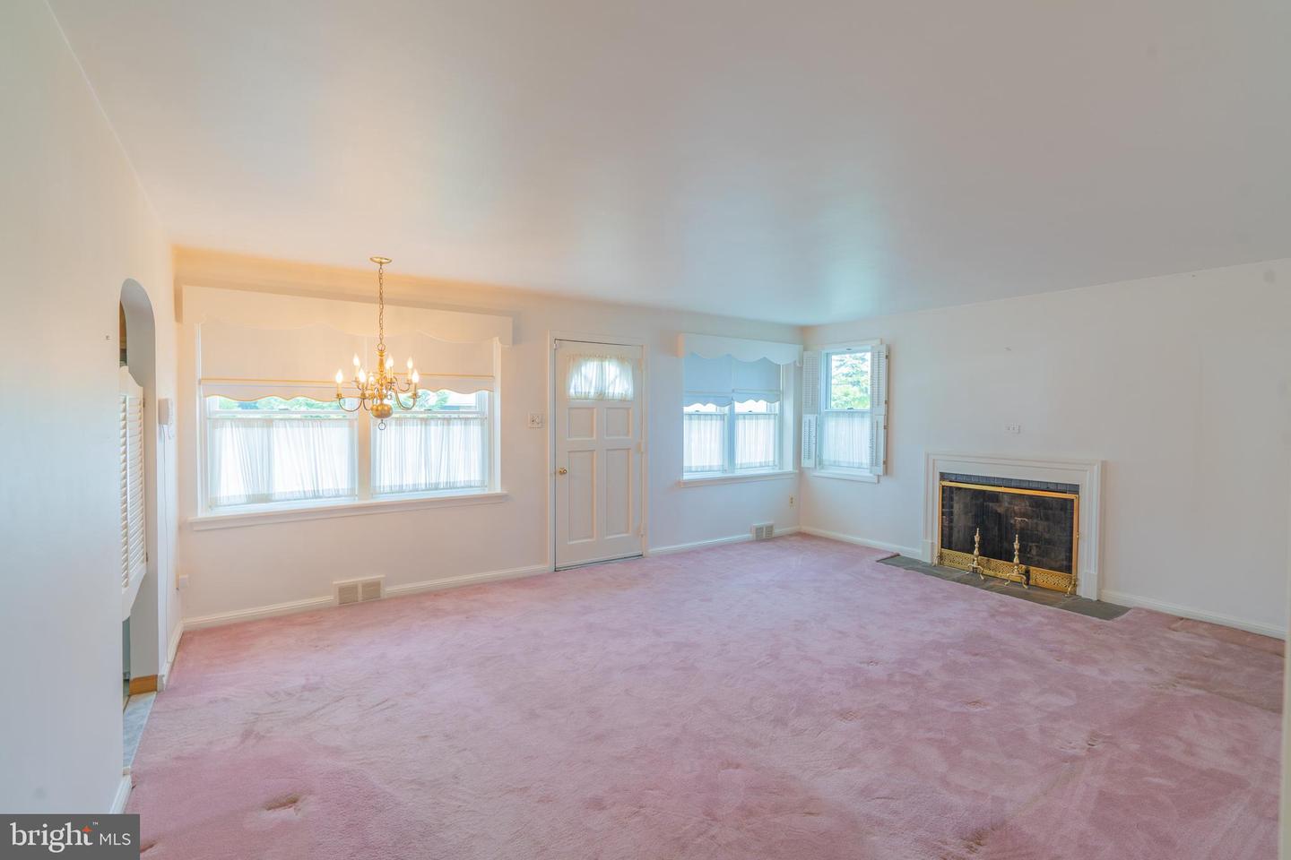 115 Locust St