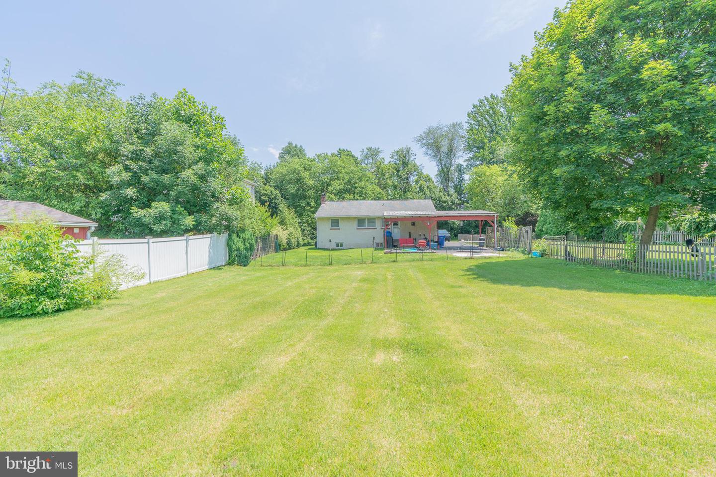 115 Locust St