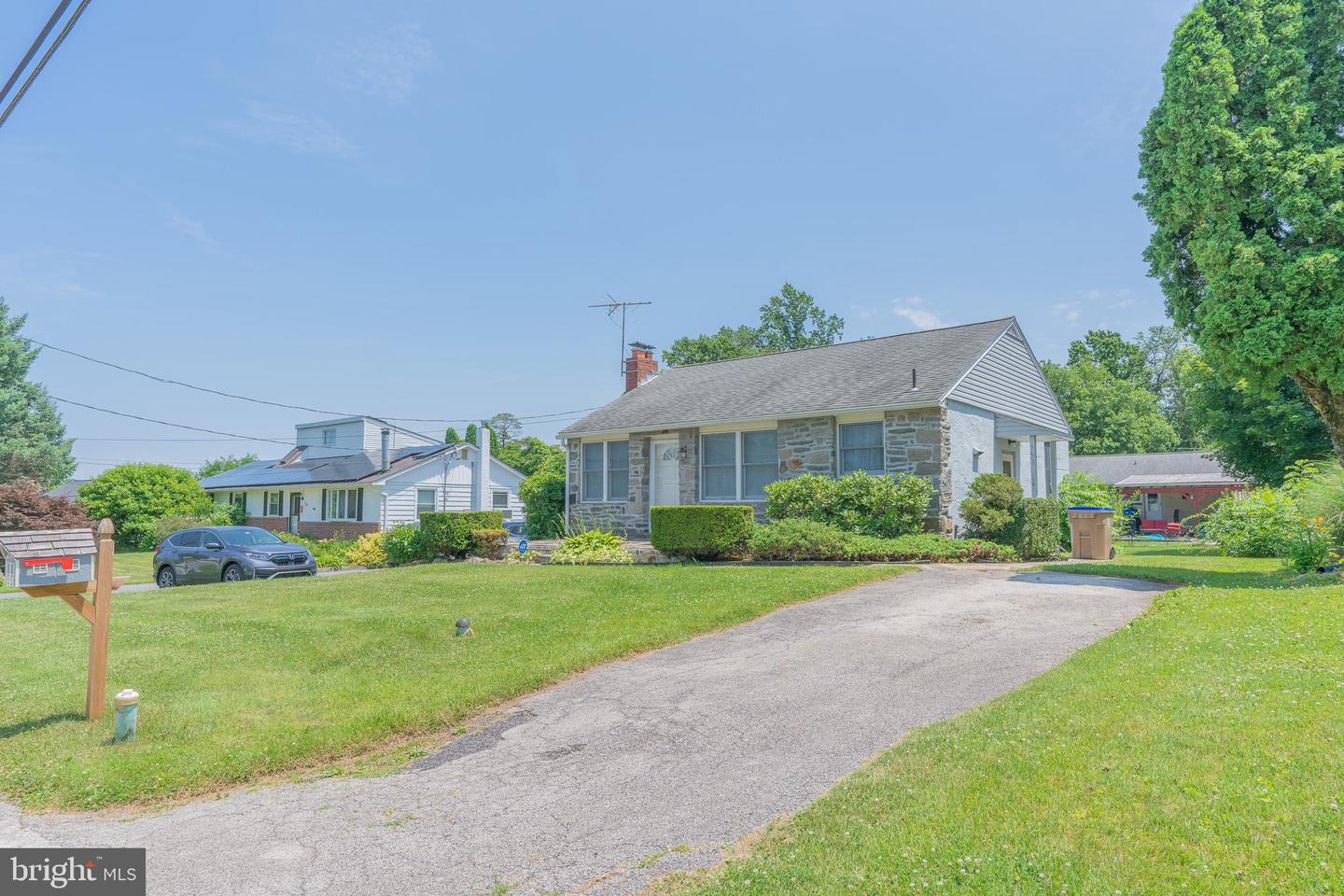 115 Locust St