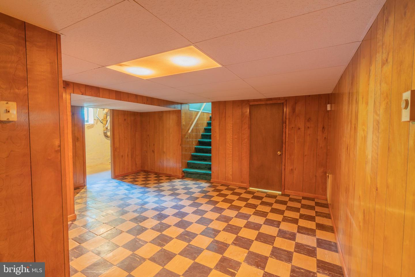 115 Locust St