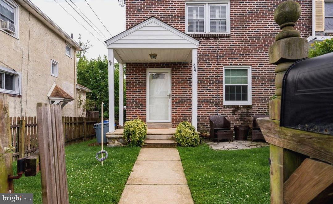669 Georges Ln