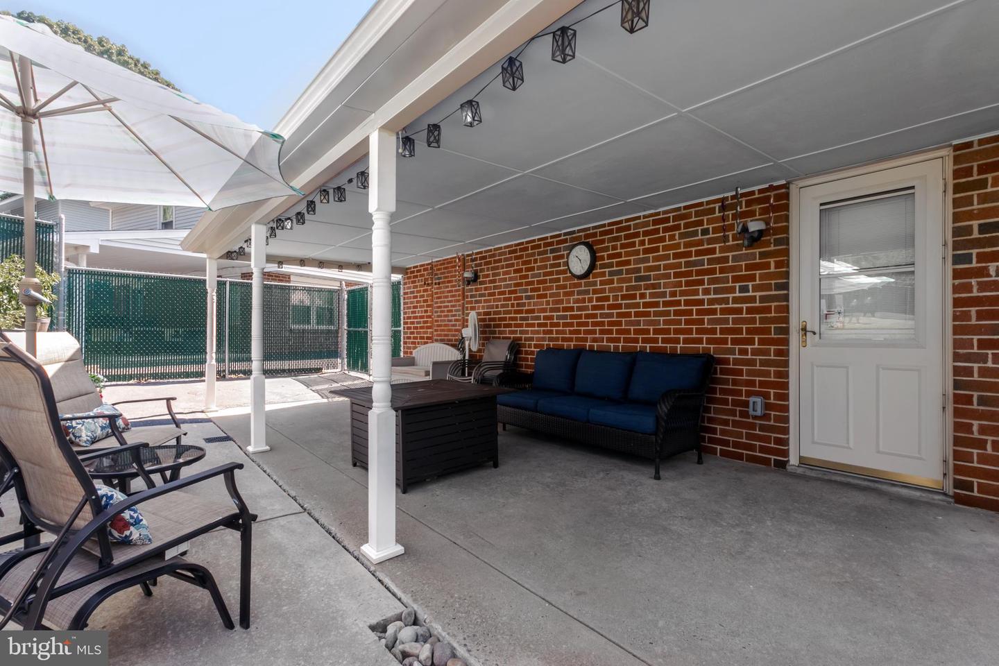 38 Claremont Blvd