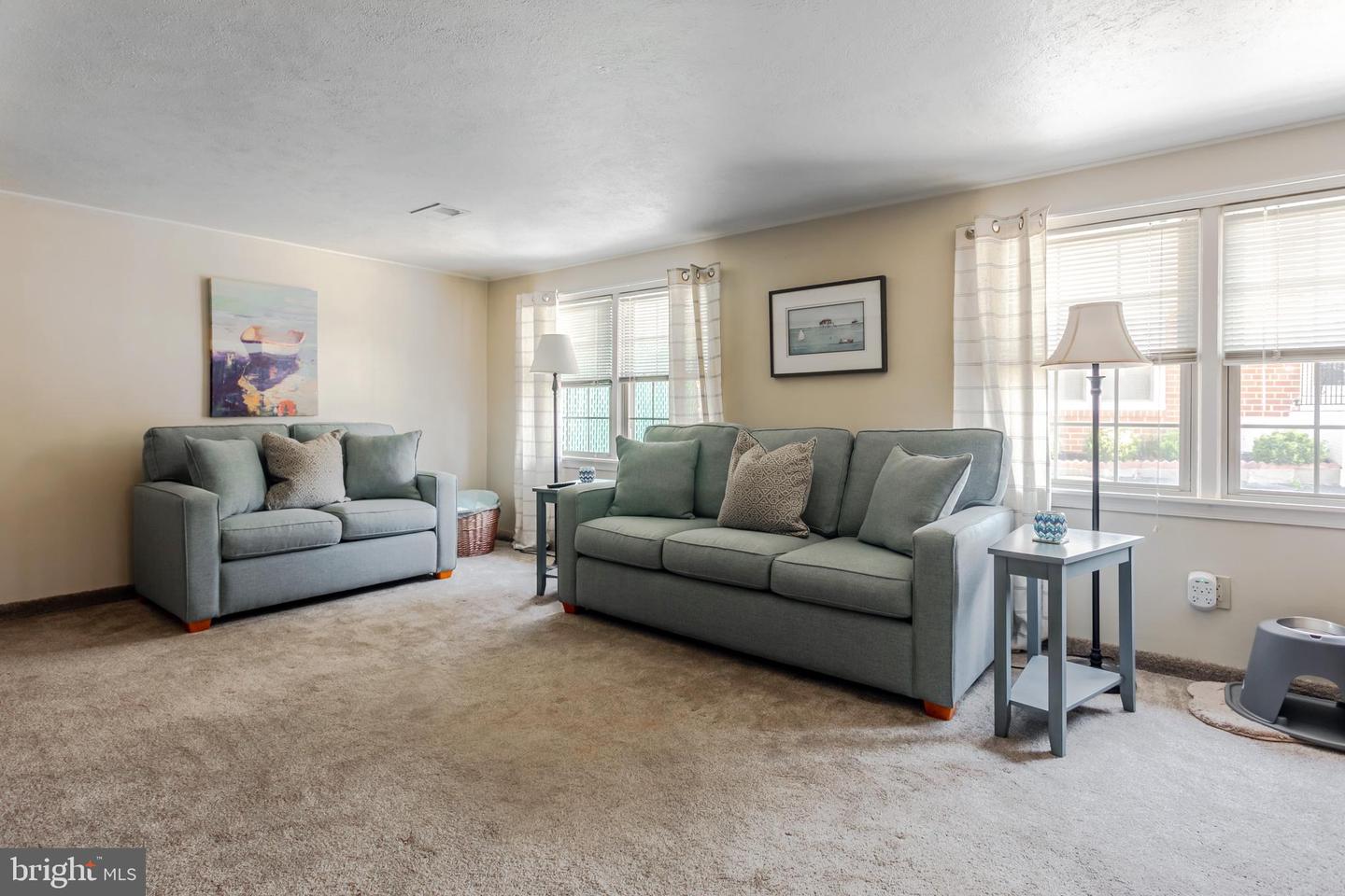 38 Claremont Blvd