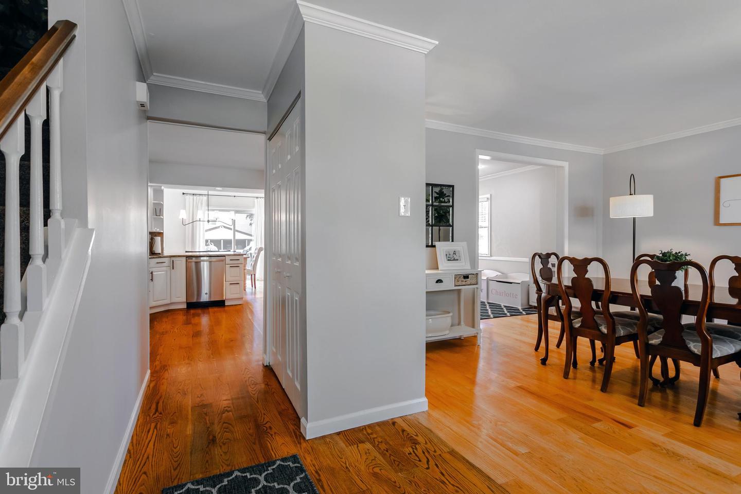 329 Greenbriar Ln