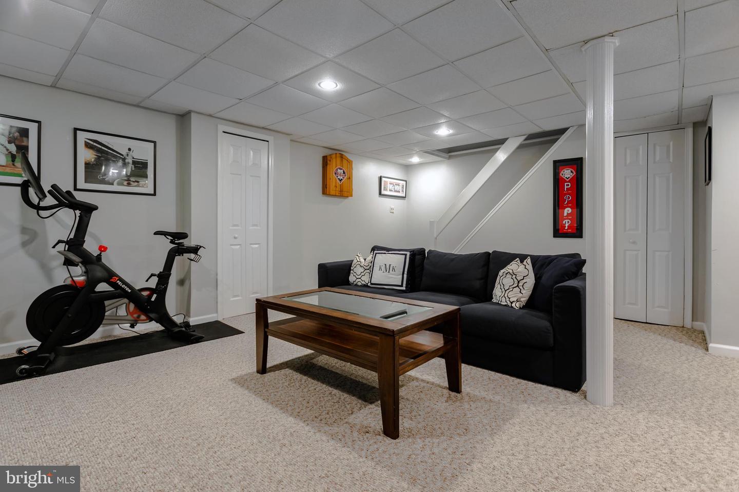 329 Greenbriar Ln
