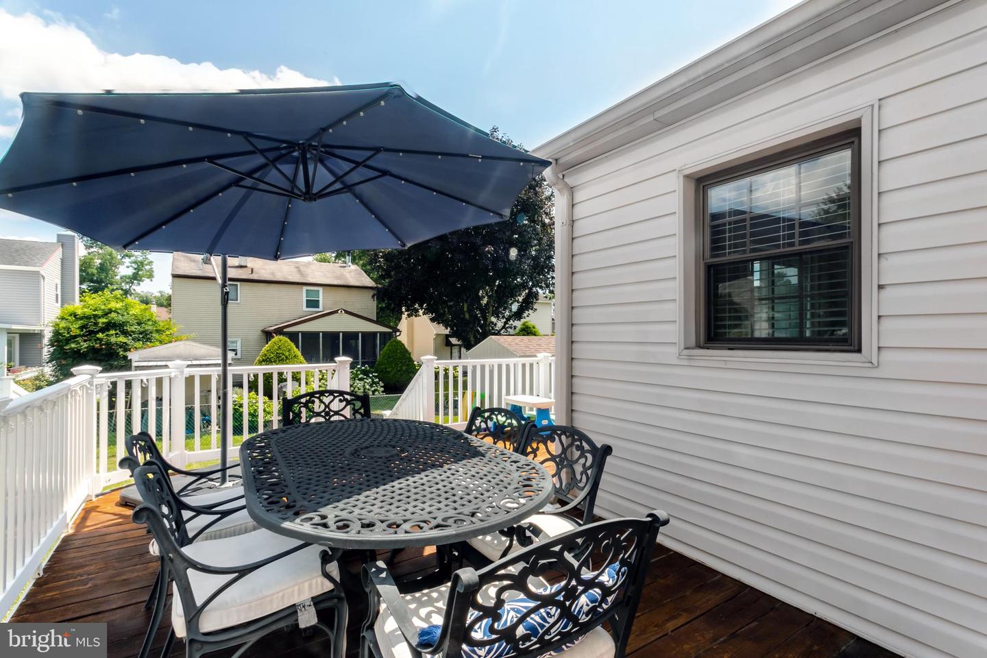 329 Greenbriar Ln