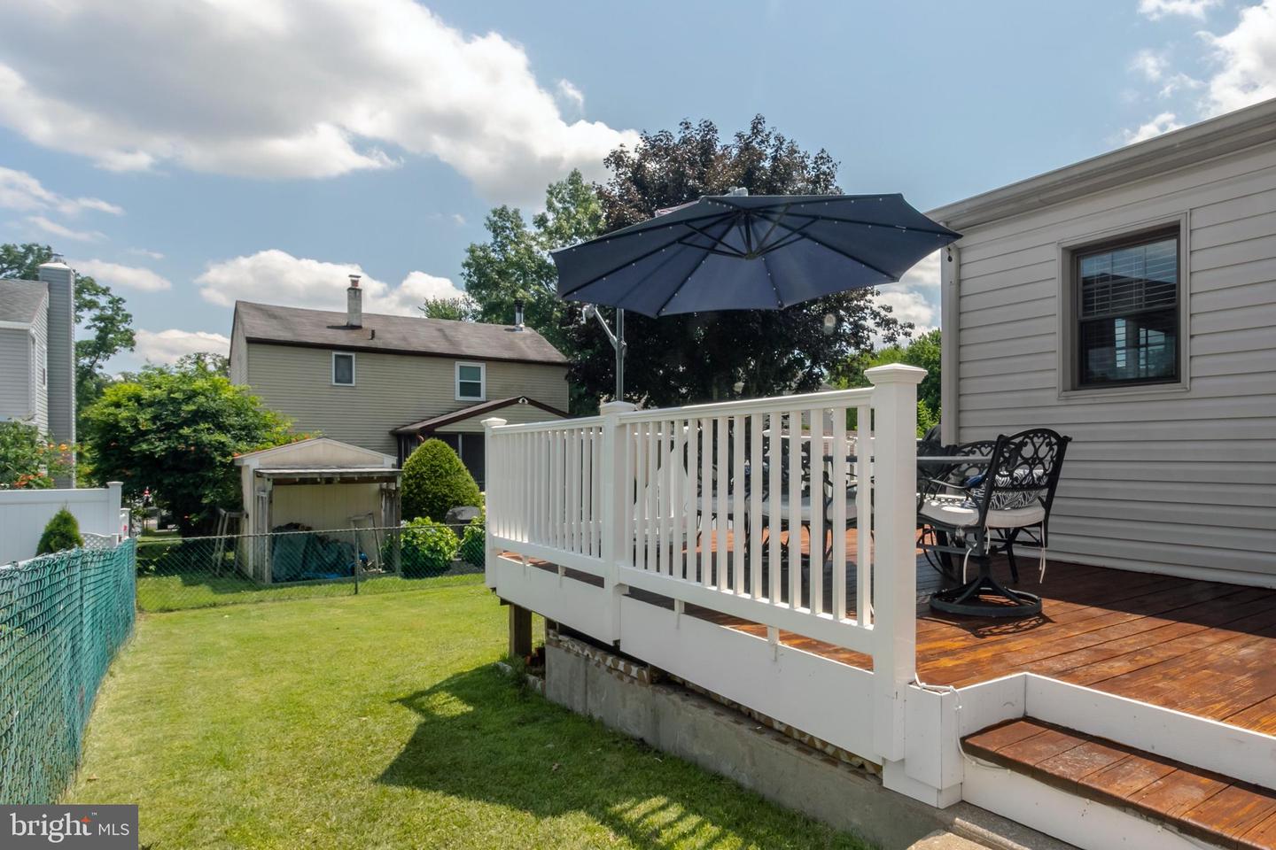 329 Greenbriar Ln