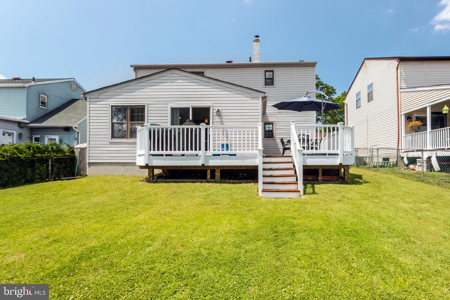 329 Greenbriar Ln