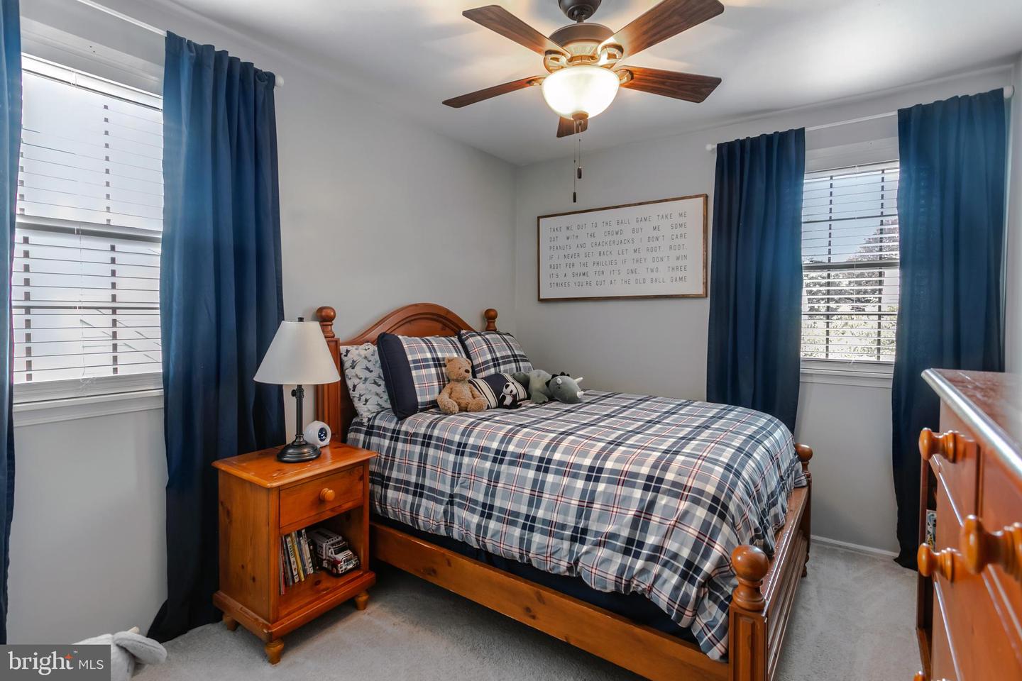329 Greenbriar Ln