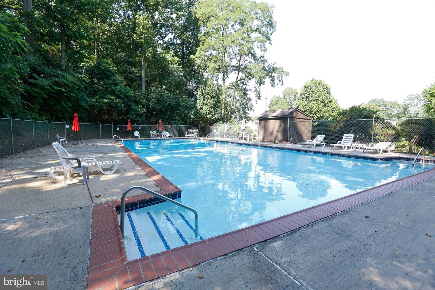 400 Glendale Rd #J-22