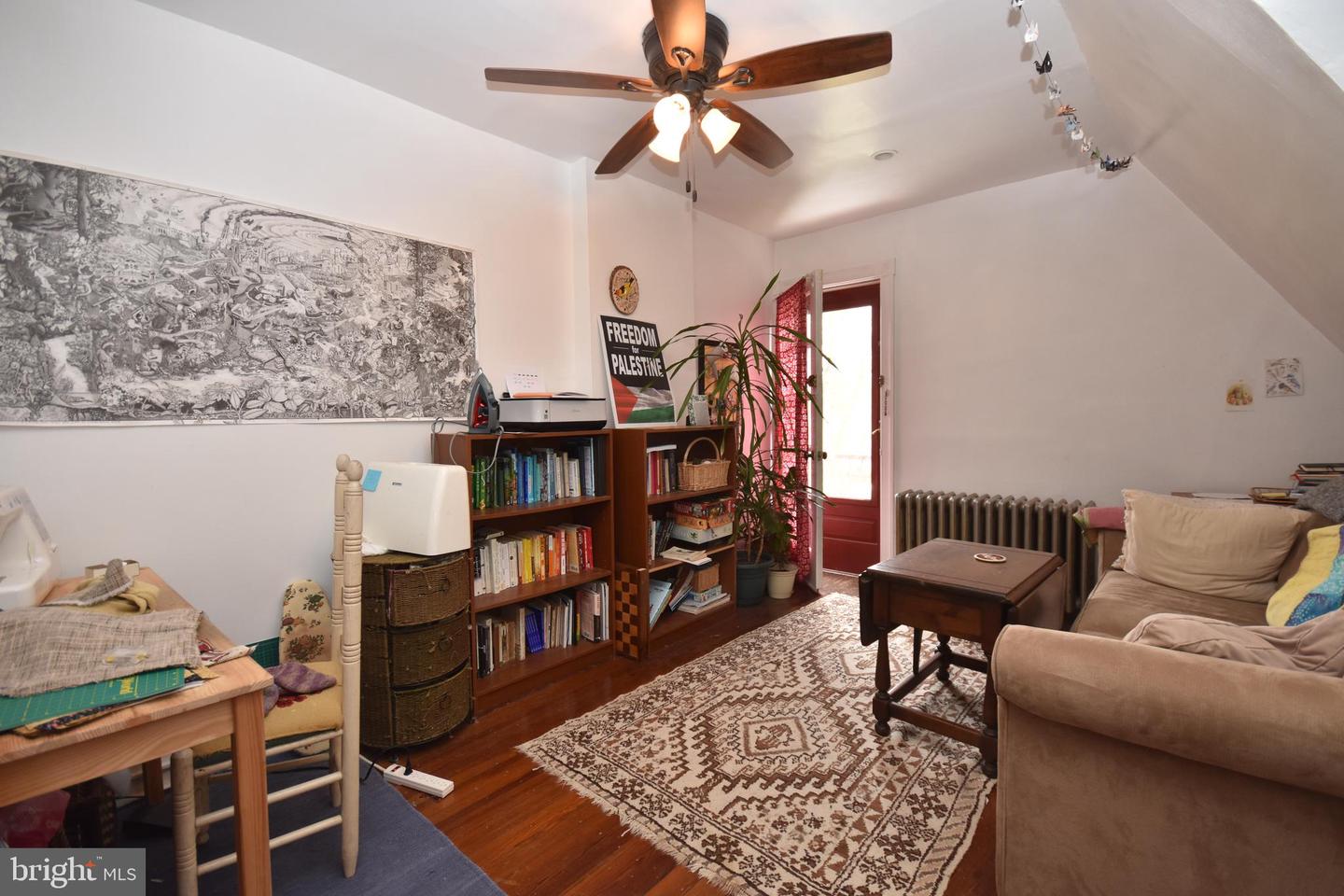 46 E Stewart Ave
