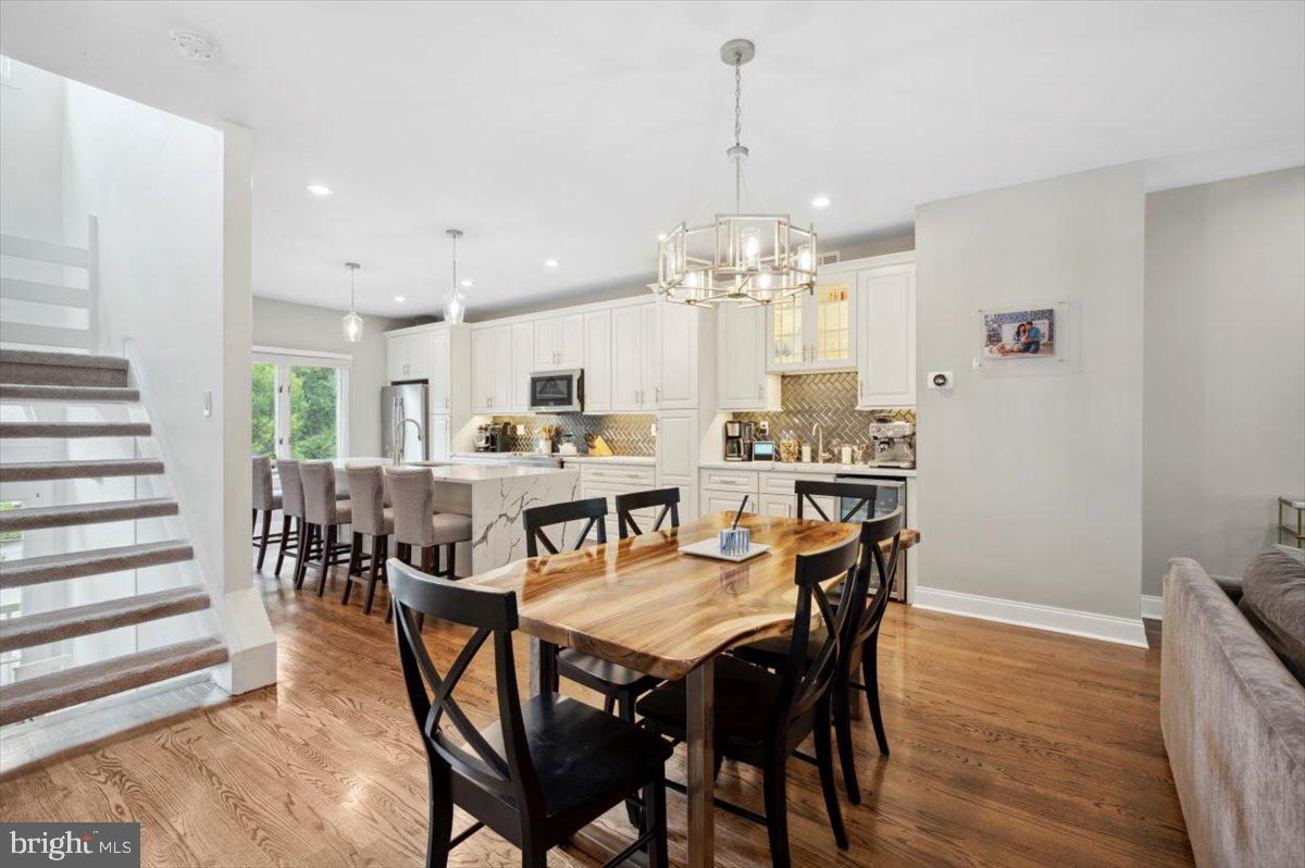 430 Wooded Way