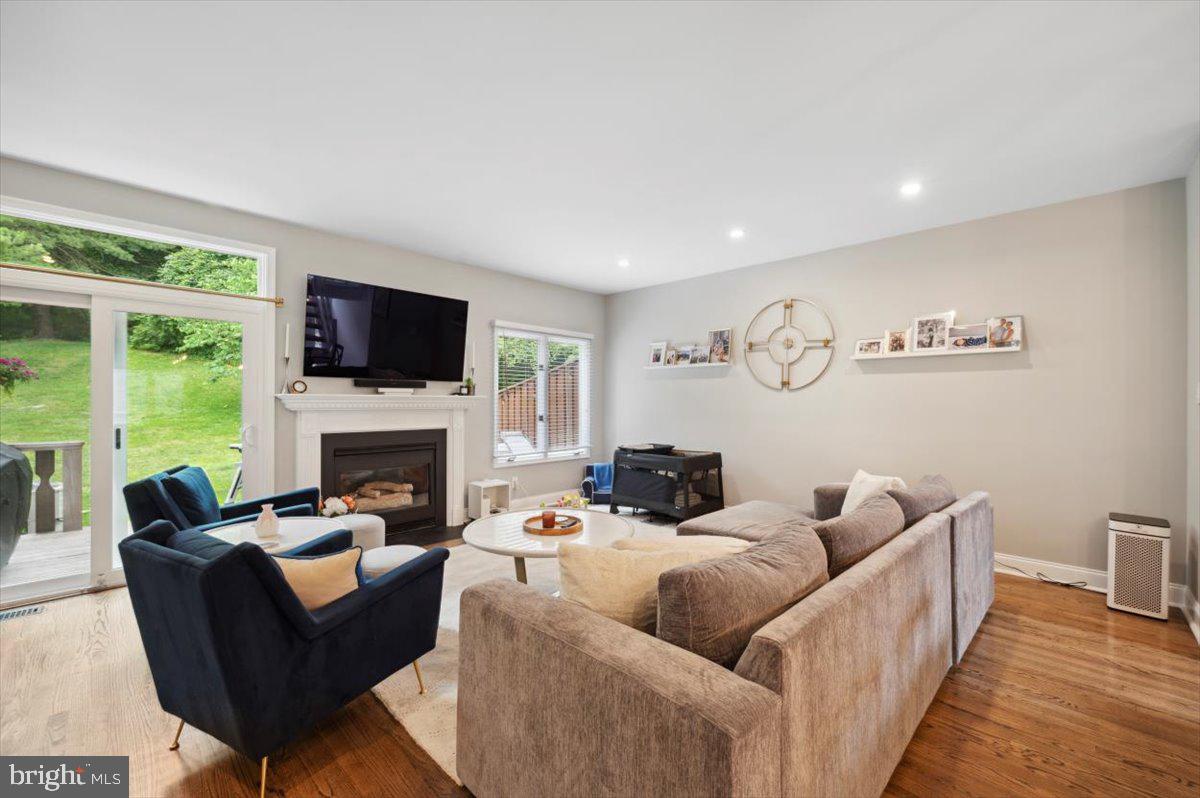 430 Wooded Way