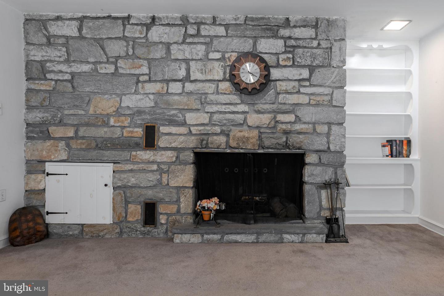825 Crum Creek Rd